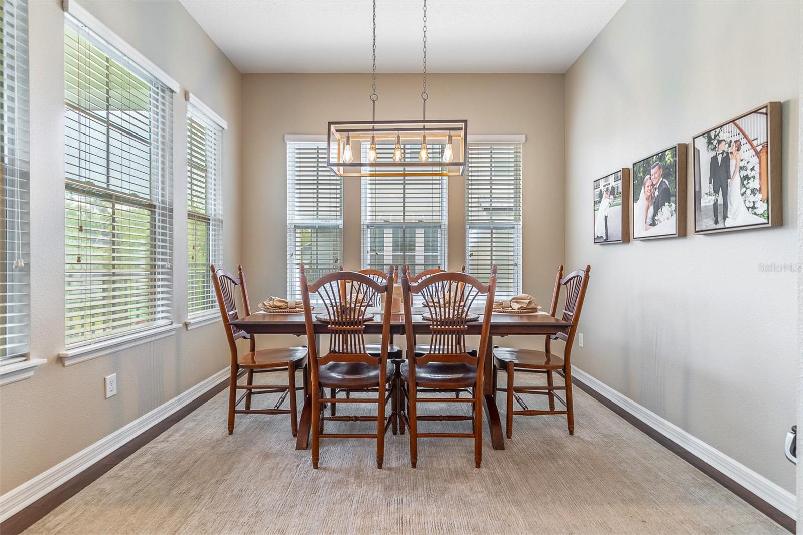 HAMPTONS - SECOND REP - Residential