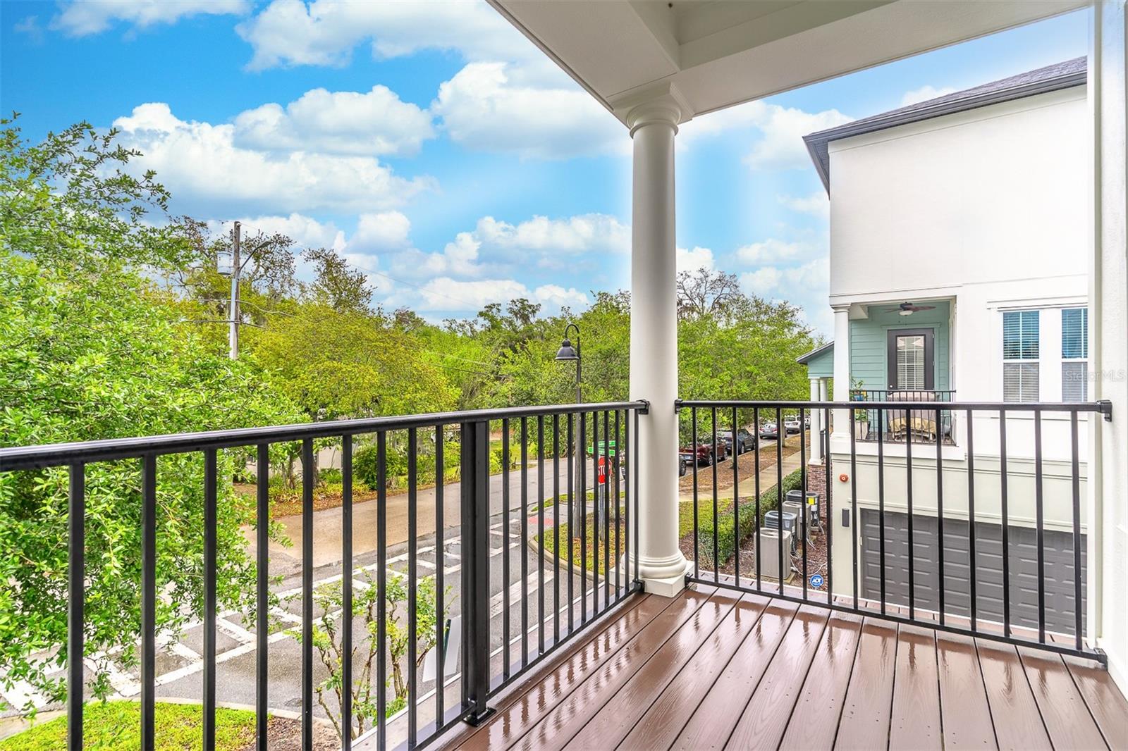 HAMPTONS - SECOND REP - Residential