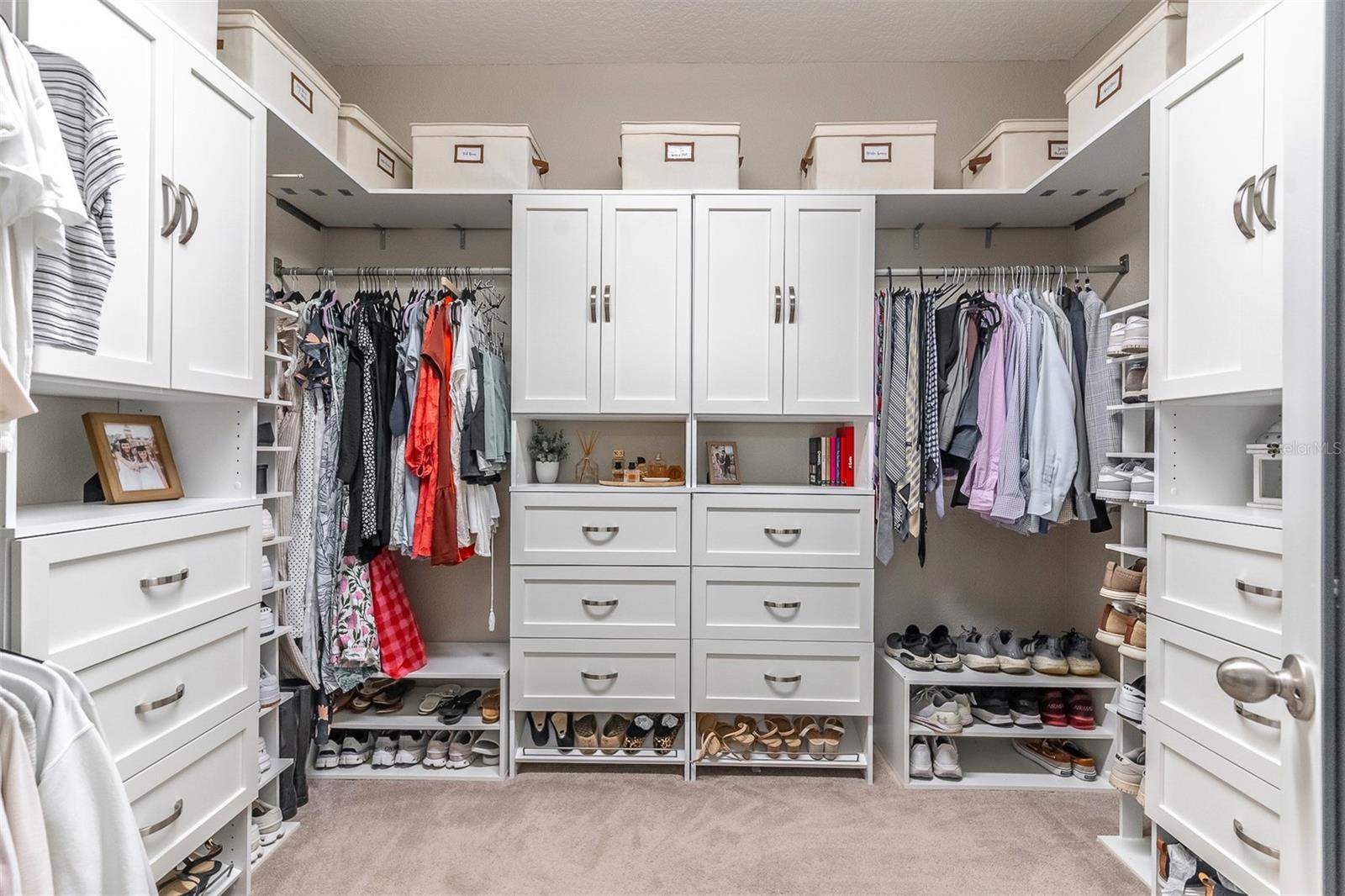 HAMPTONS - SECOND REP - Residential