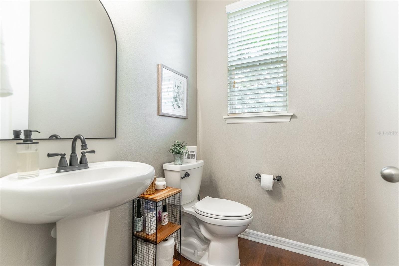 HAMPTONS - SECOND REP - Residential