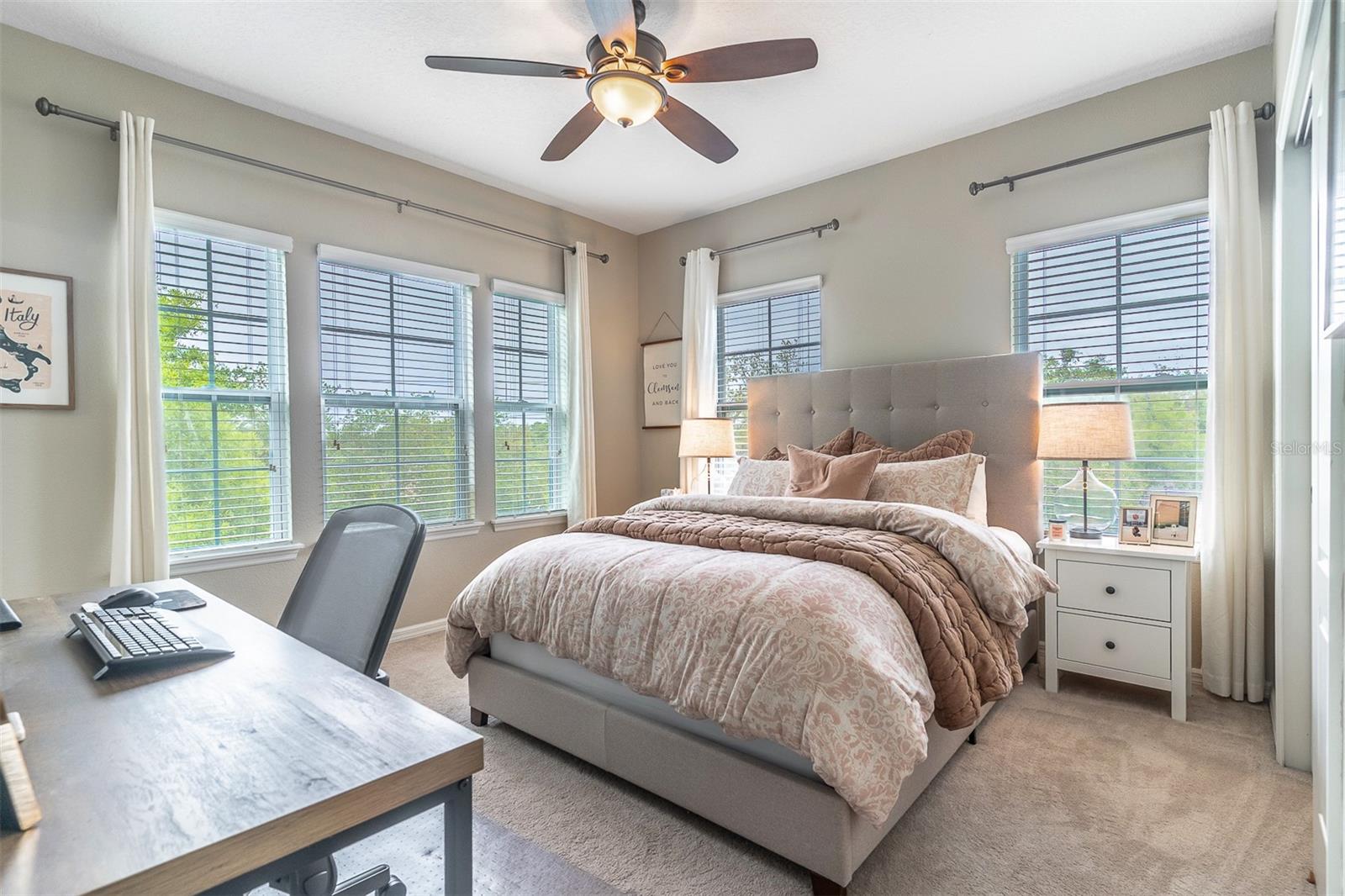 HAMPTONS - SECOND REP - Residential