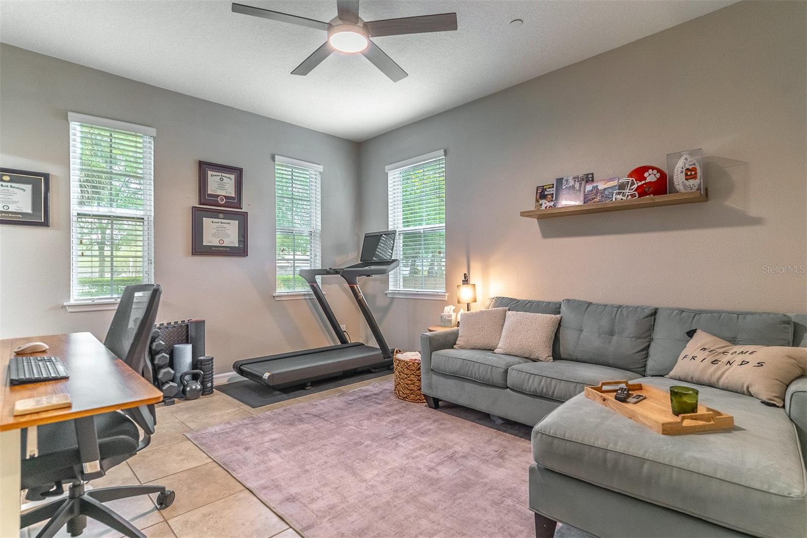 HAMPTONS - SECOND REP - Residential