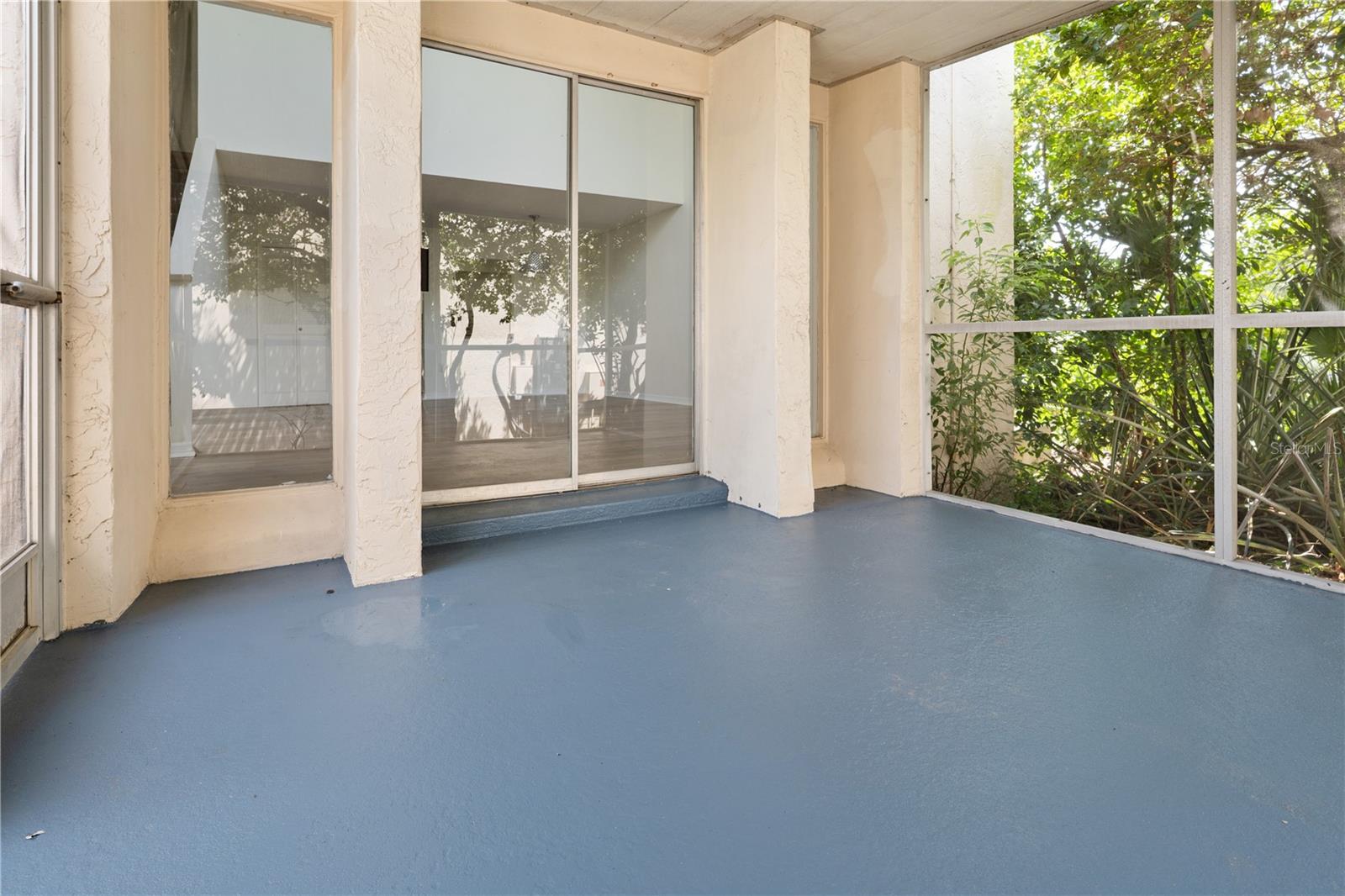 ROYAL ARMS CONDO - Residential