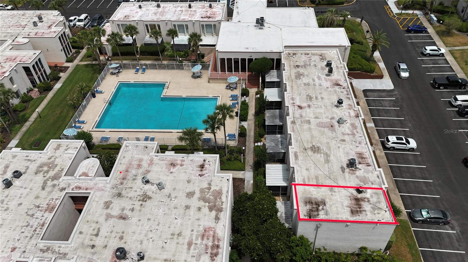 ROYAL ARMS CONDO - Residential