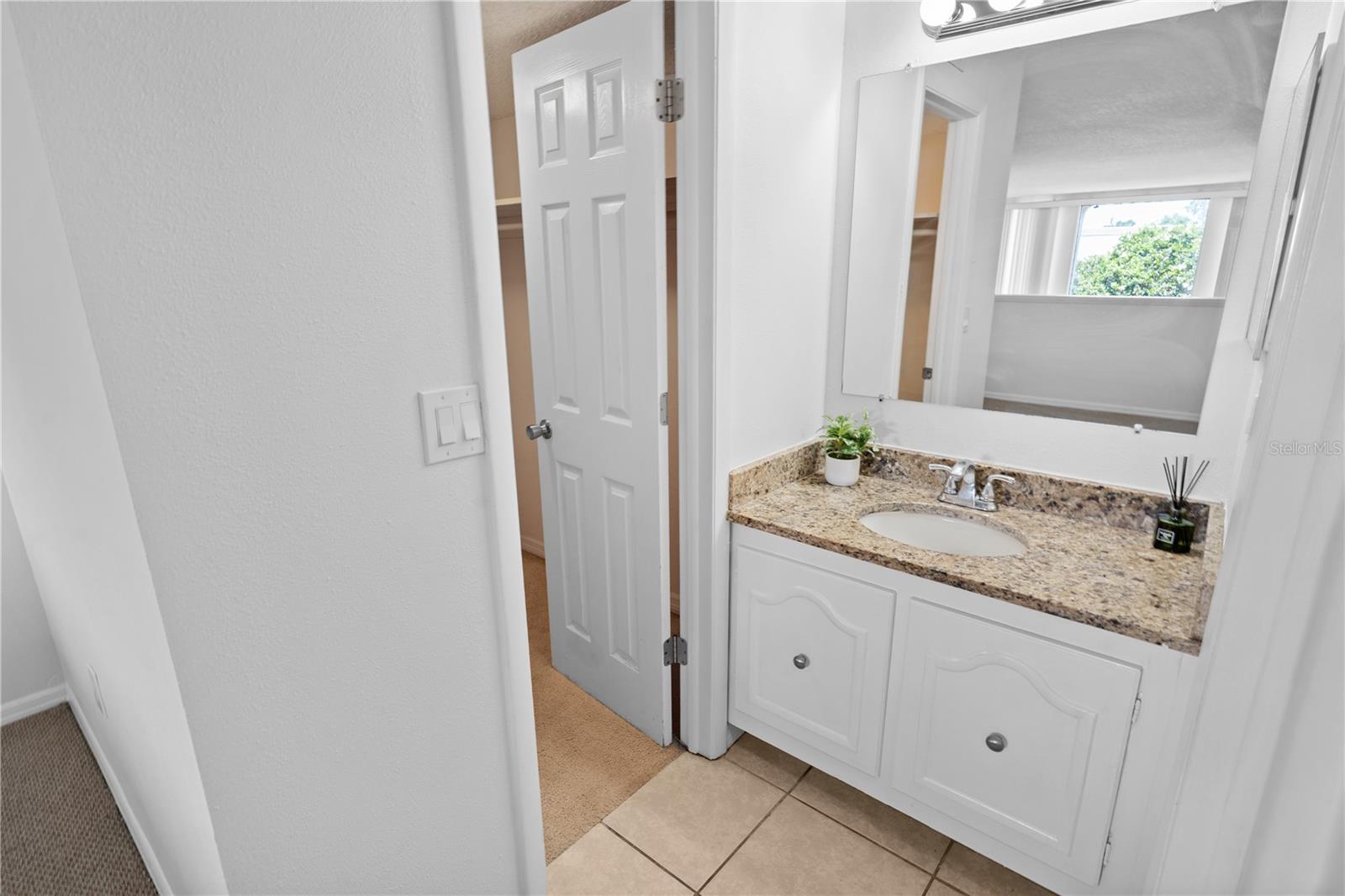 ROYAL ARMS CONDO - Residential