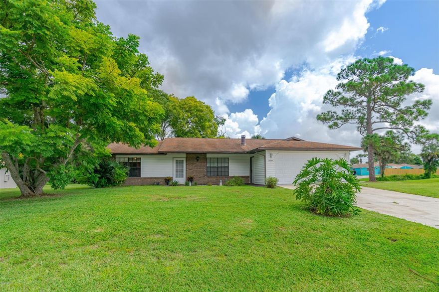 Looking for a spacious yard? This 3 bed/2 bath is situated on a beautiful corner lot in Florida Shores. This well taken care of home has a large Kitchen and split floor plan and 2 car garage. Newer A/C (21014), screened in patio and open large Kitchen. Sellers are offering a home warranty. ;Water: City