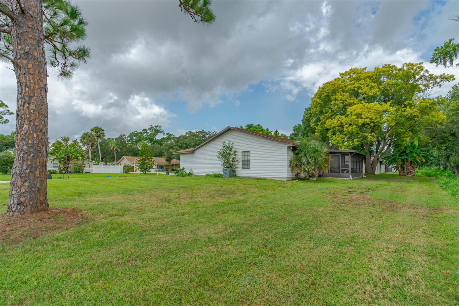 Florida Shores 01 - Residential