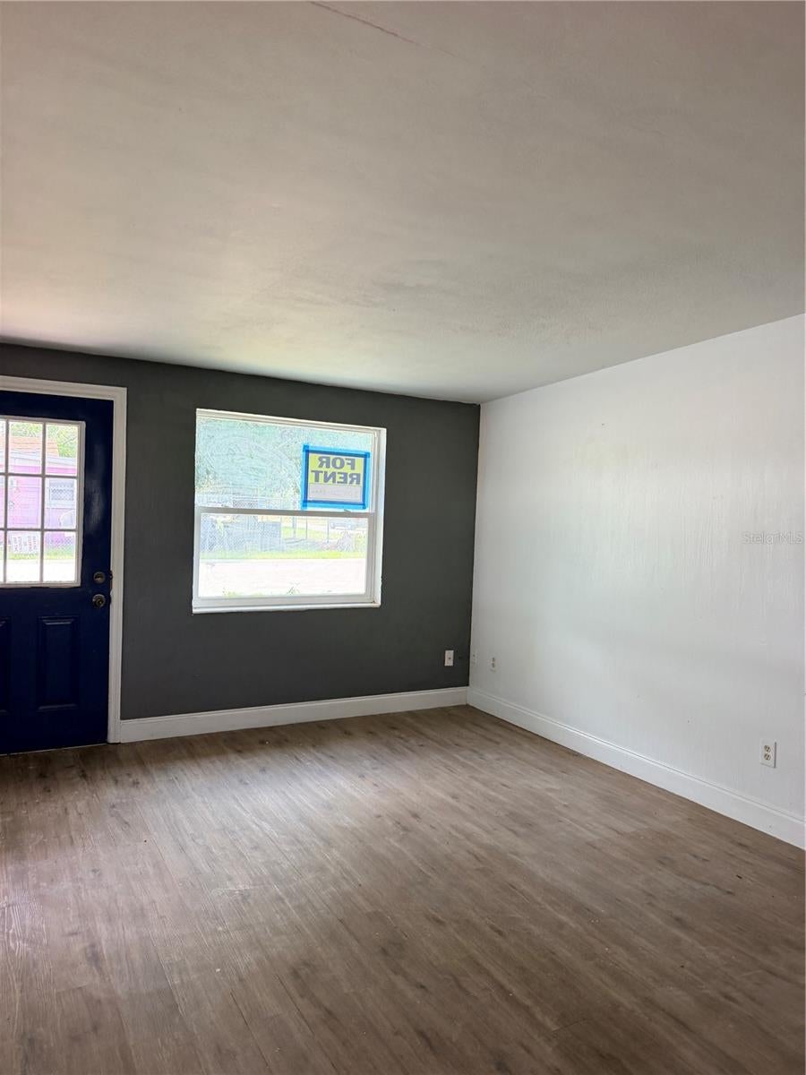 3400 SUNSET DRIVE W
