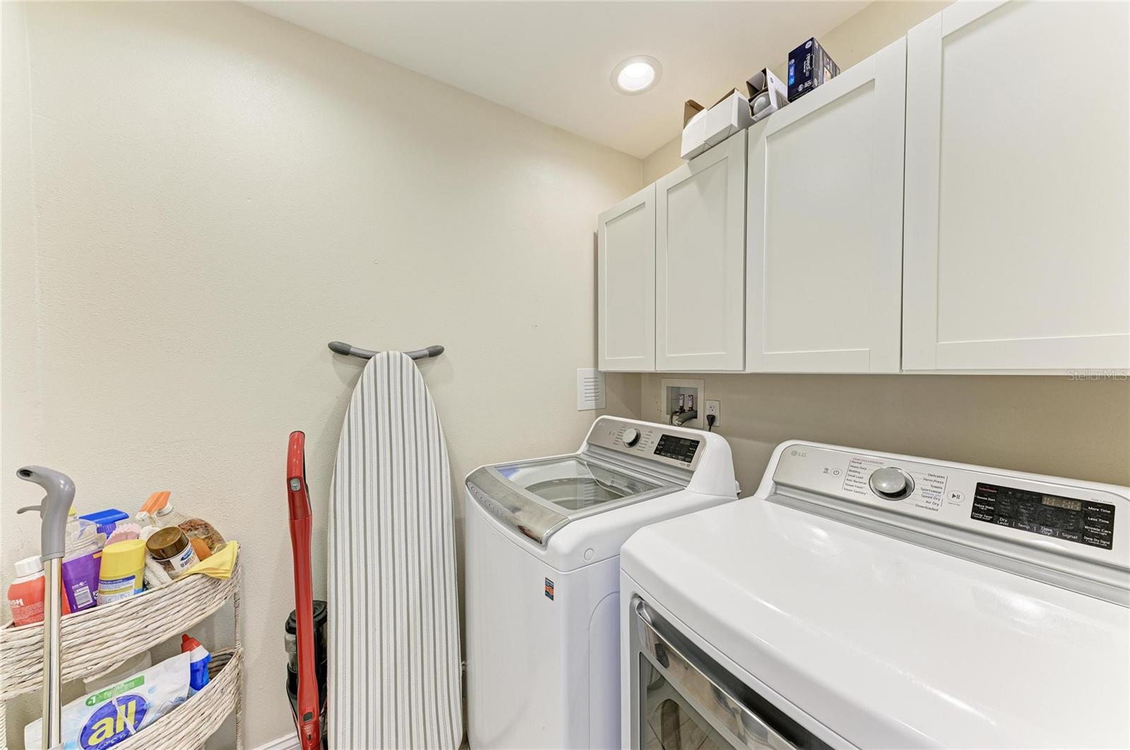 SIESTA ISLES - Residential