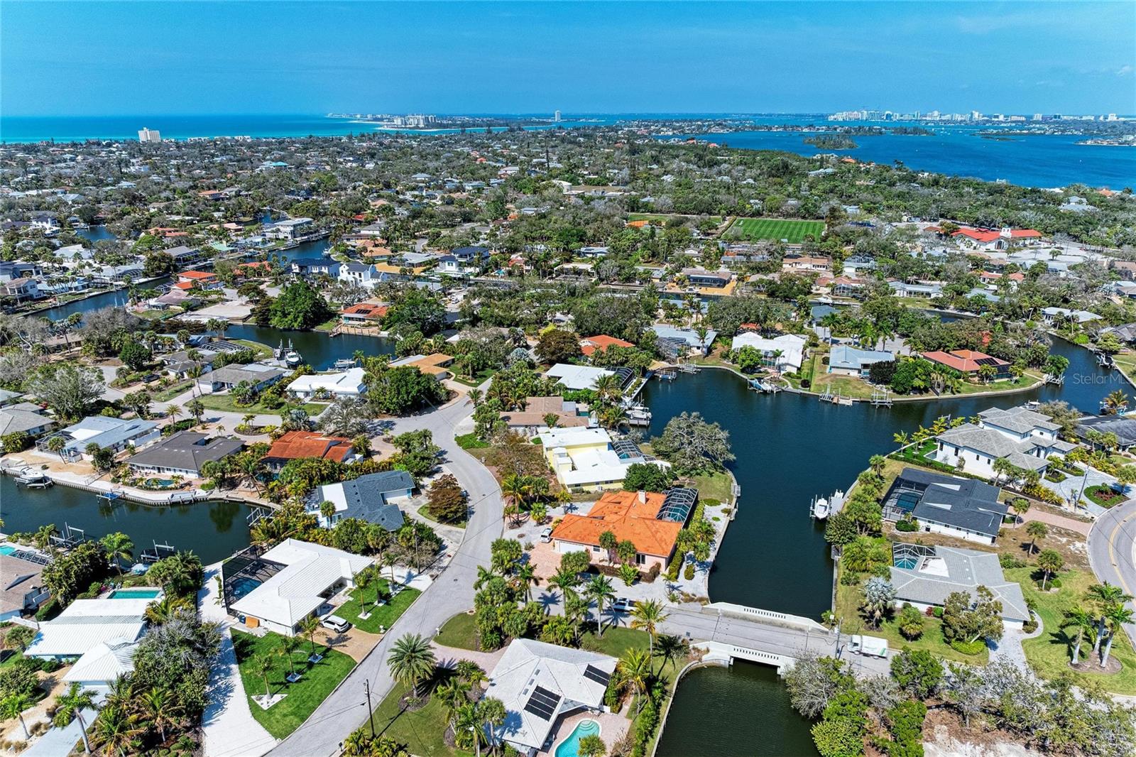 SIESTA ISLES - Residential