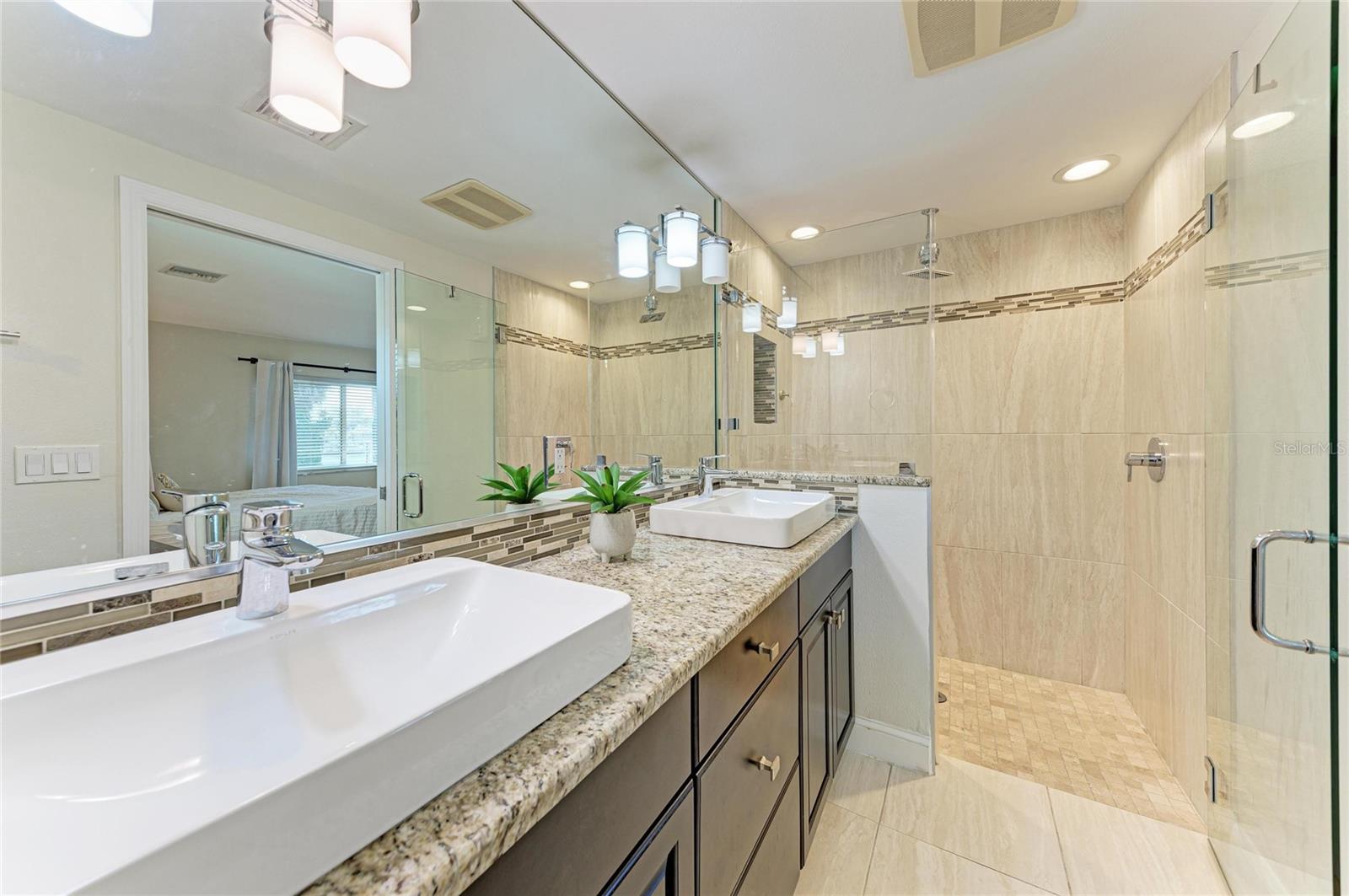 SIESTA ISLES - Residential