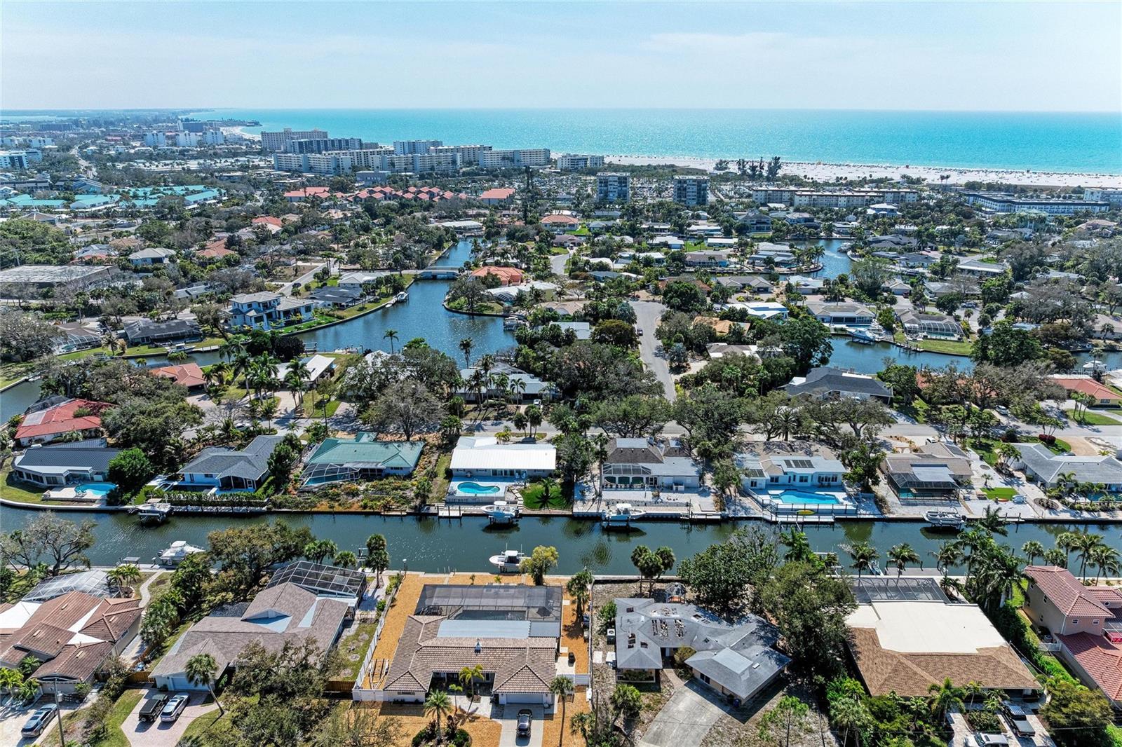 SIESTA ISLES - Residential