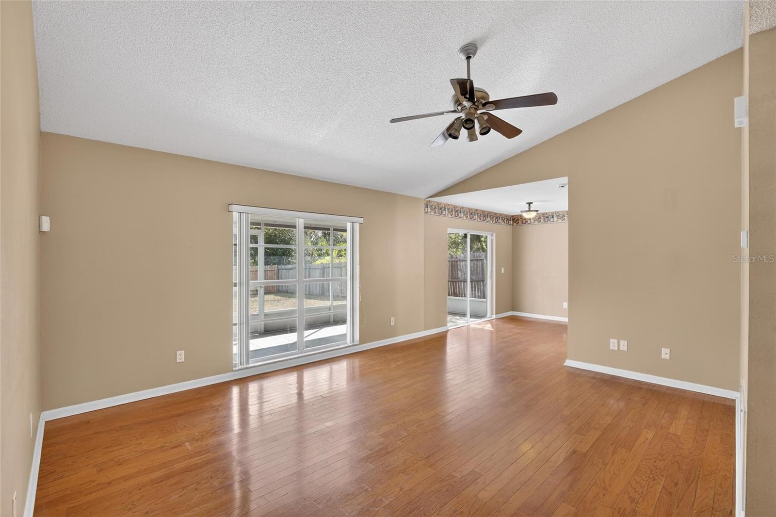 OAKDALE RIVERVIEW ESTATES UNIT I - Residential