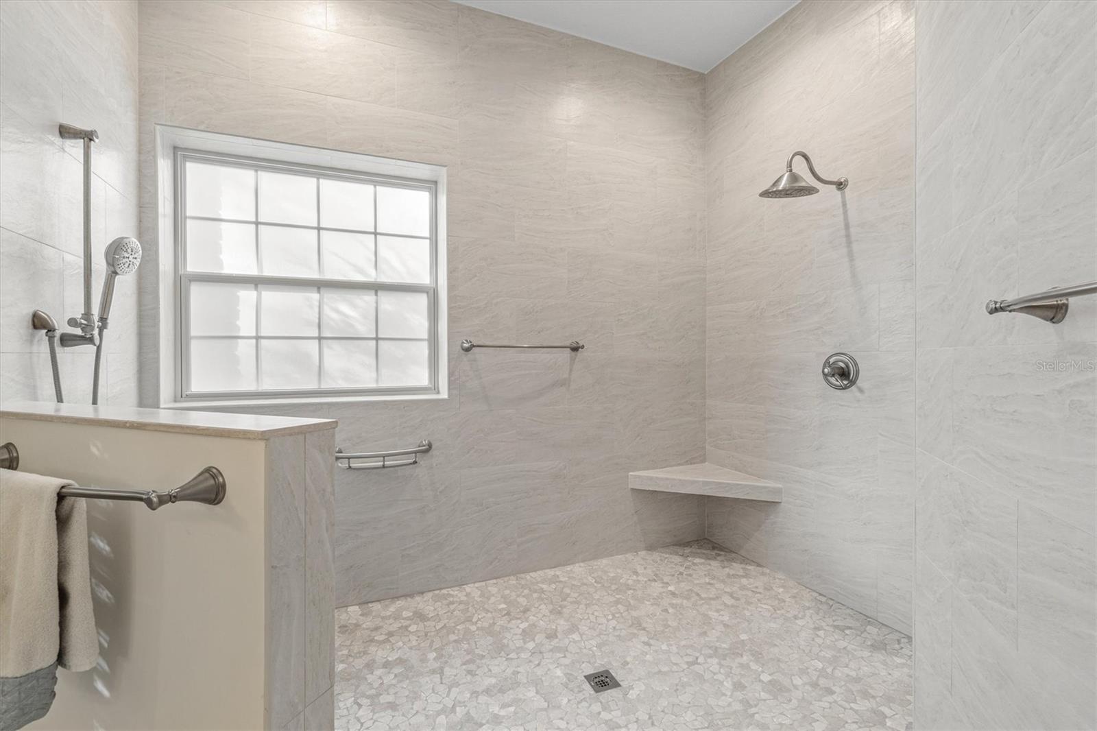 ISLAND HAMMOCK - Residential