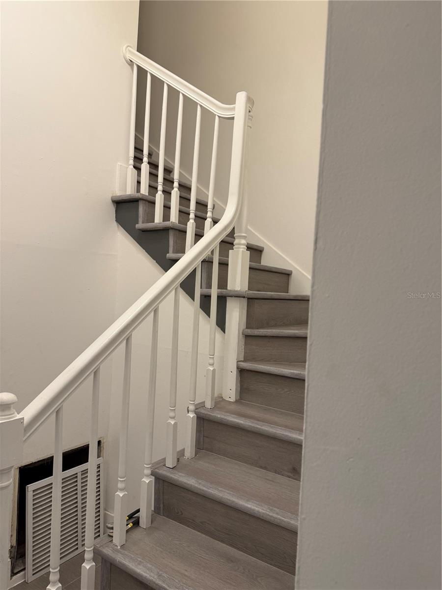 BARRINGTON SUB UNIT B - Residential Lease