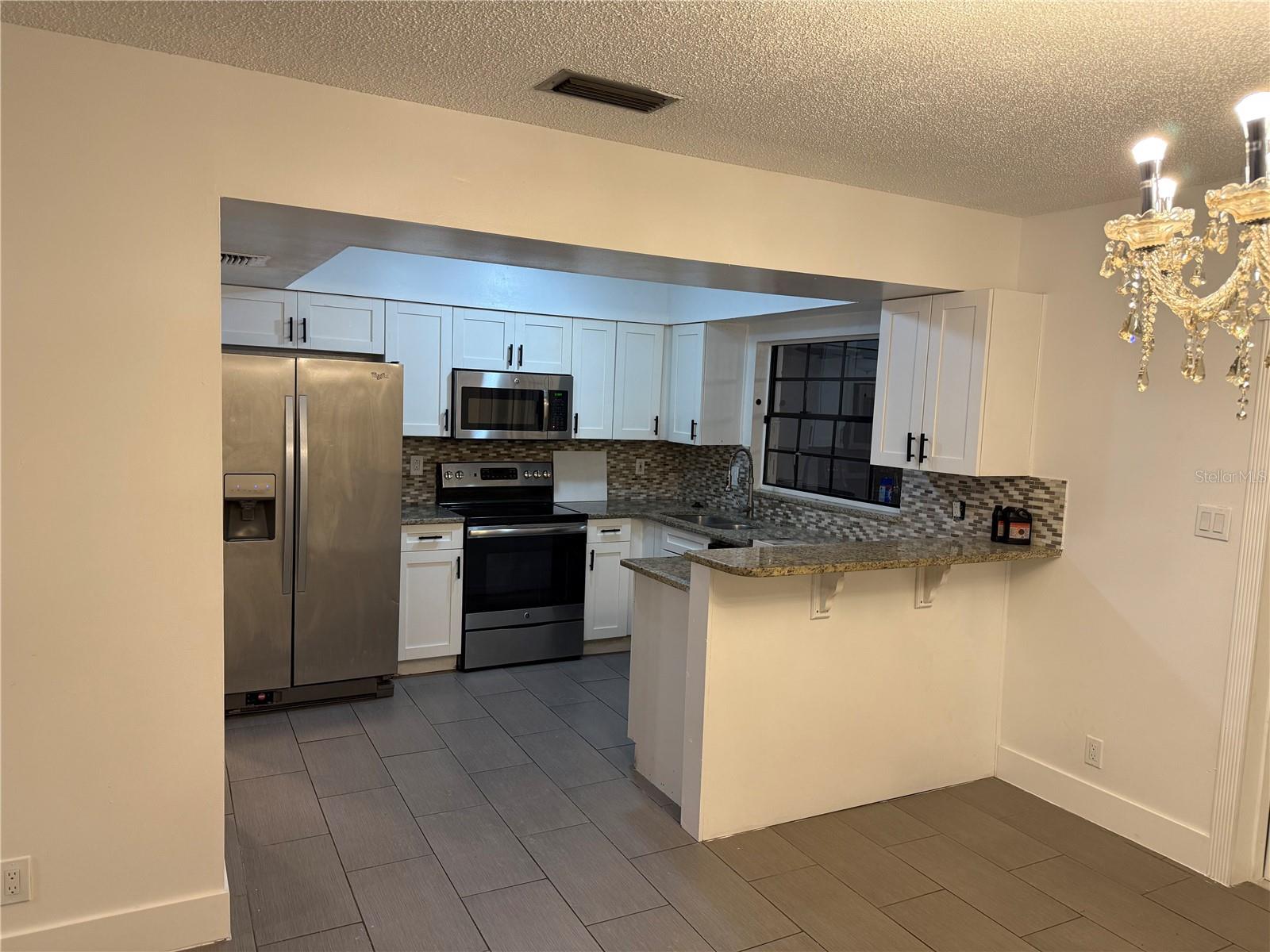 BARRINGTON SUB UNIT B - Residential Lease