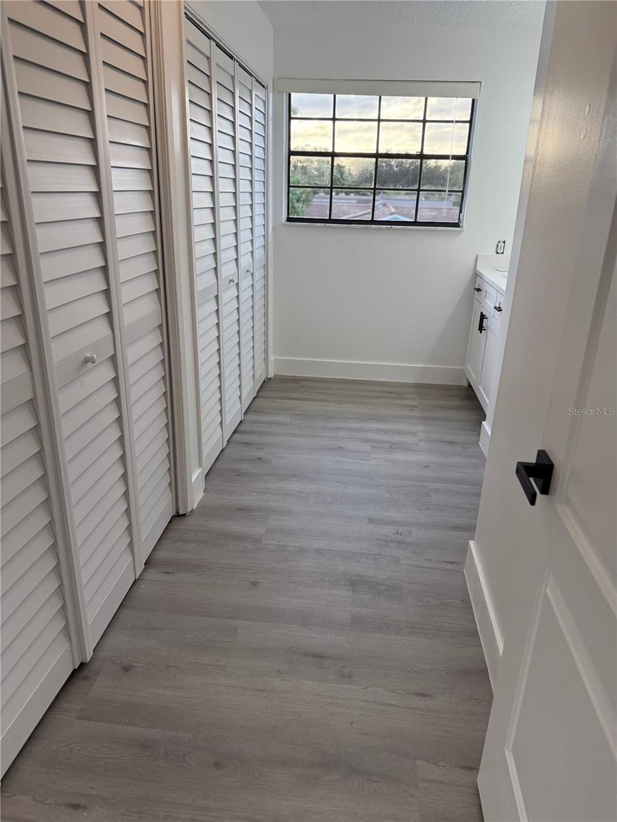 BARRINGTON SUB UNIT B - Residential Lease