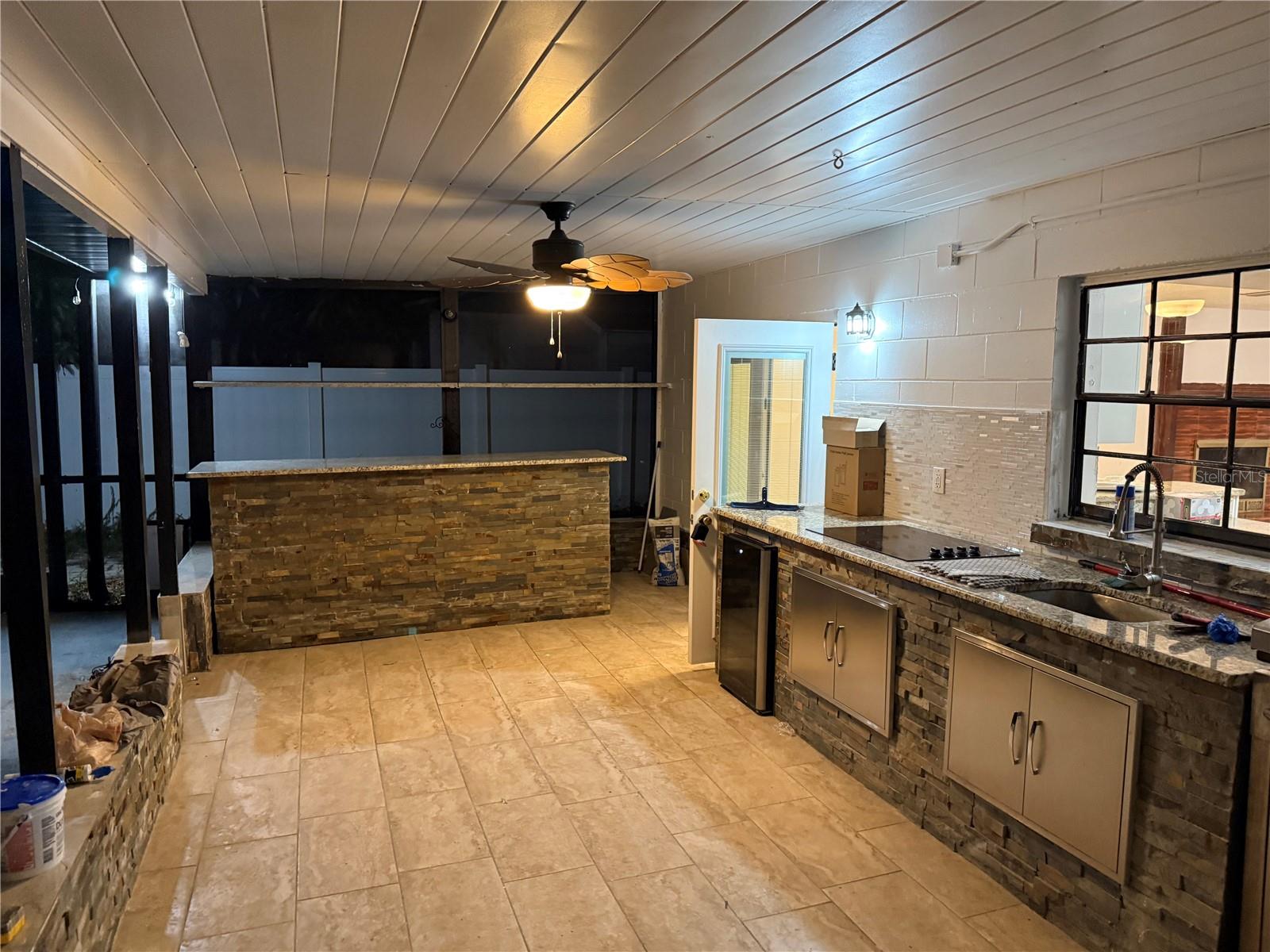 BARRINGTON SUB UNIT B - Residential Lease