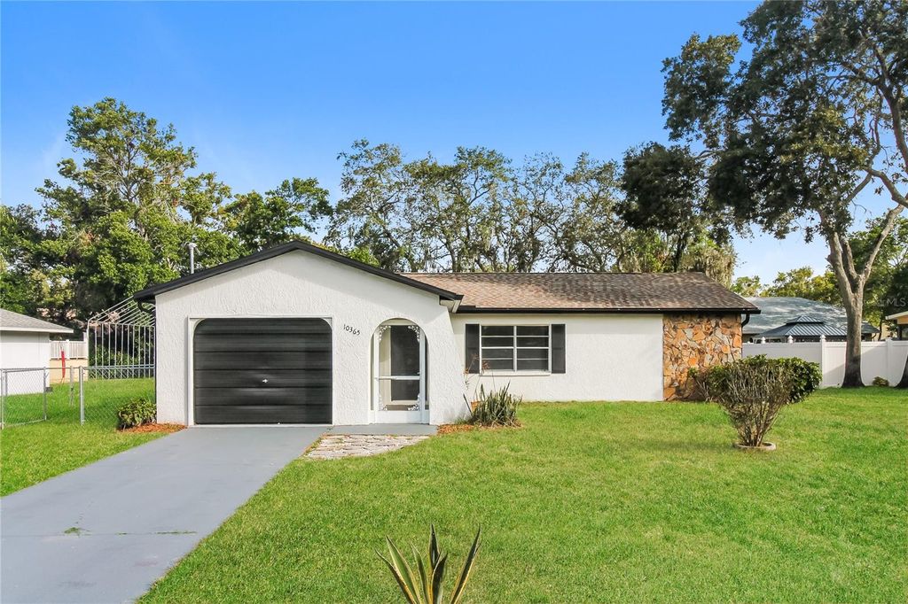 Photo of 10365 Lafoy Road, Spring Hill, FL 34608 (MLS # TB8433190)