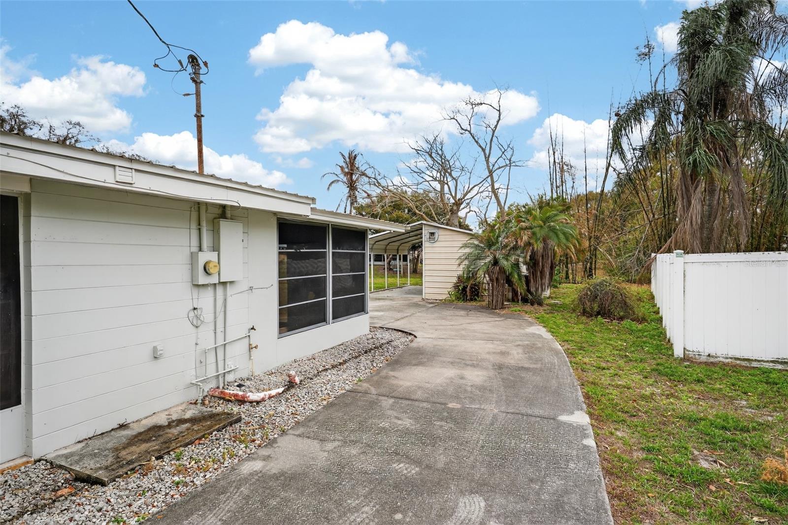 RUNNYMEDE SHORES - Residential