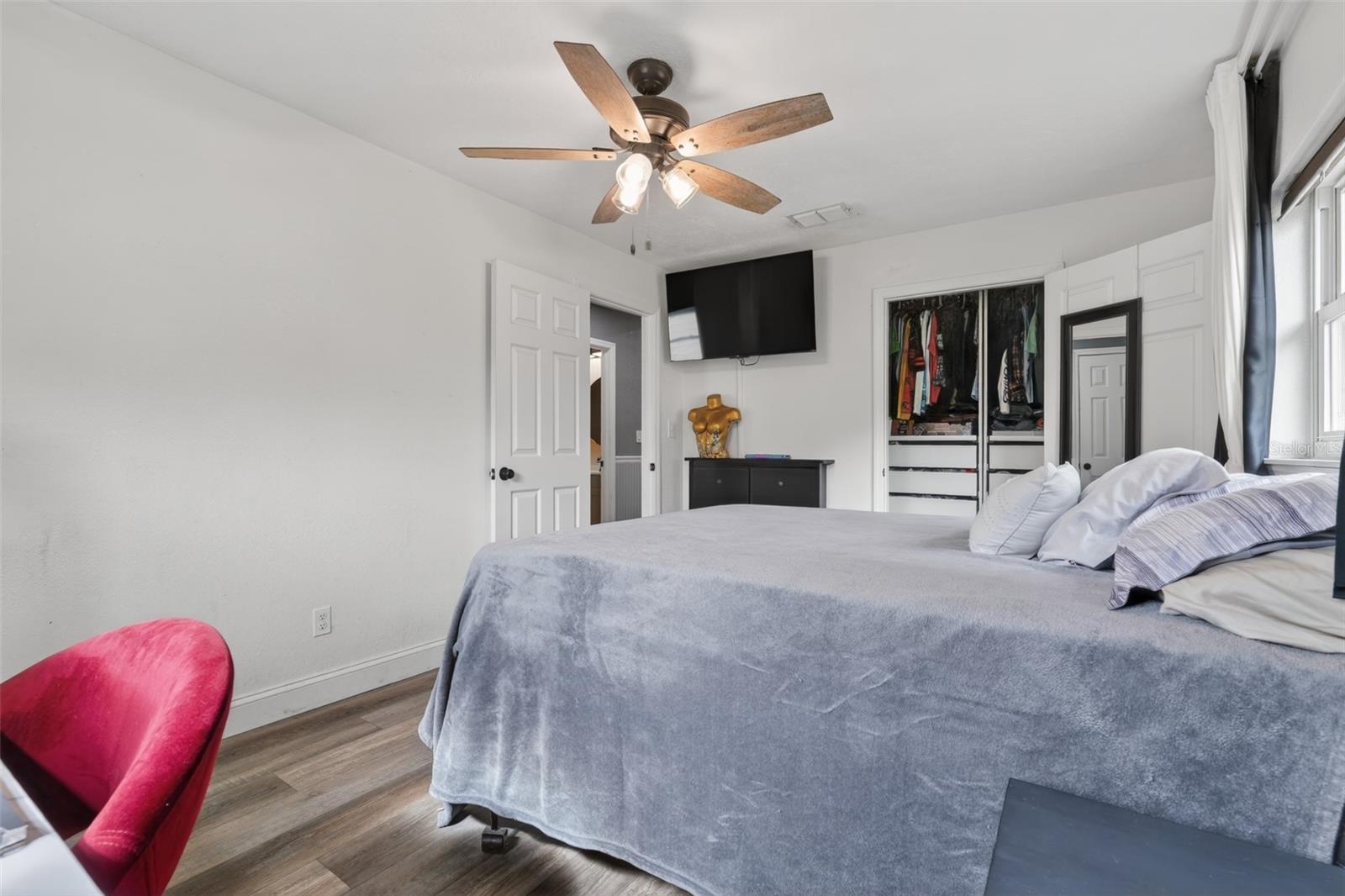 RUNNYMEDE SHORES - Residential