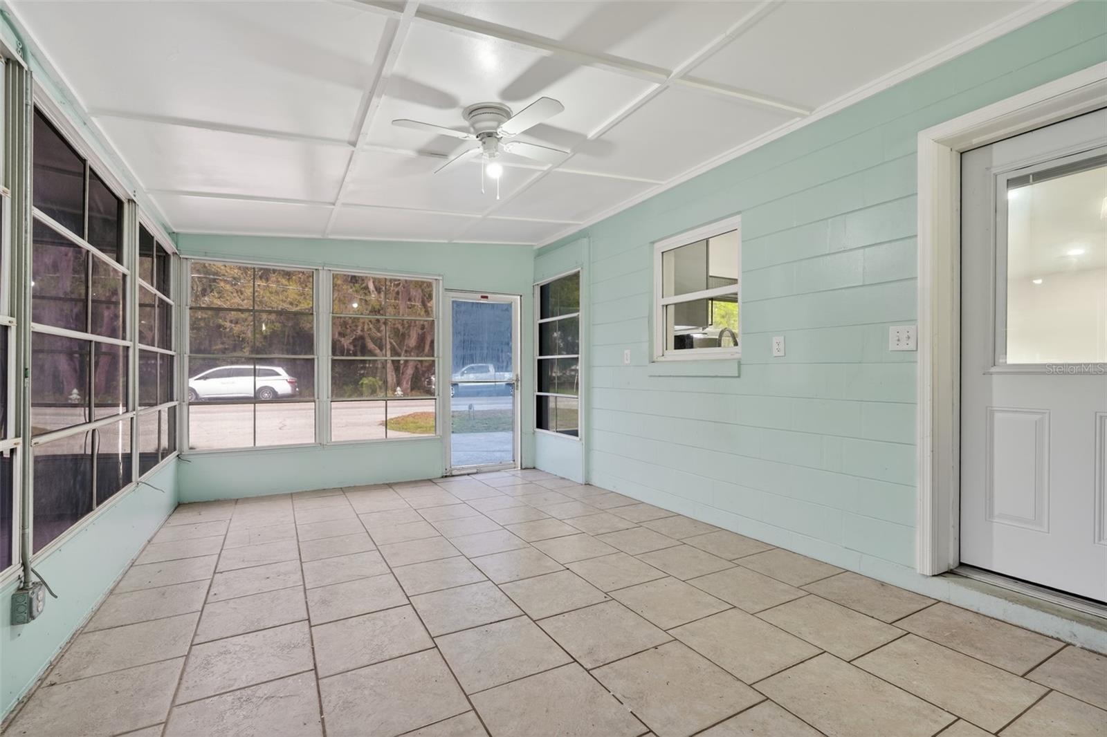 RUNNYMEDE SHORES - Residential