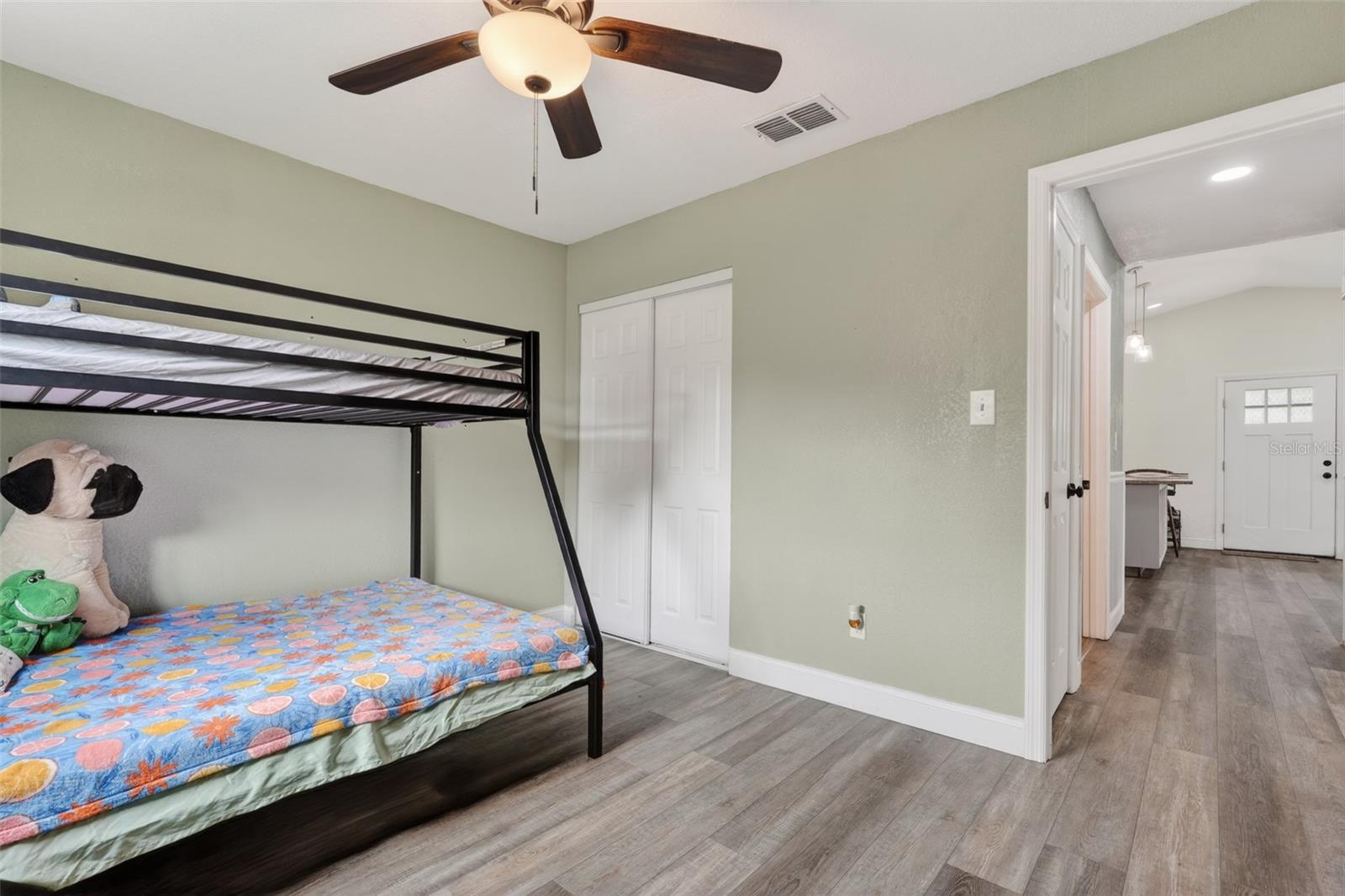 RUNNYMEDE SHORES - Residential