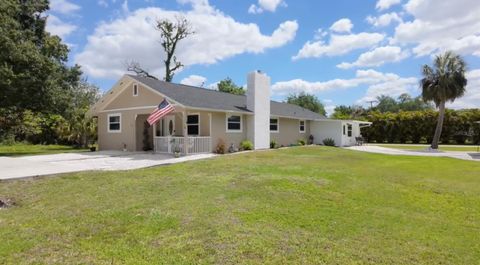 Photo of 119 Glenholm Avenue, Punta Gorda, FL 33950 (MLS # C7525086)