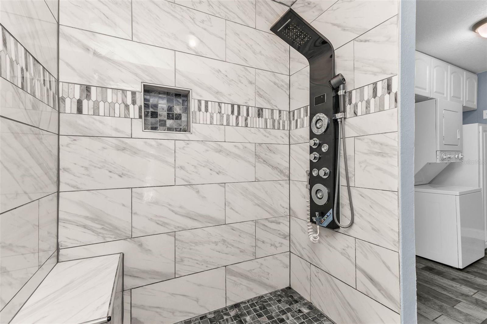 BAY SHORES - Residential