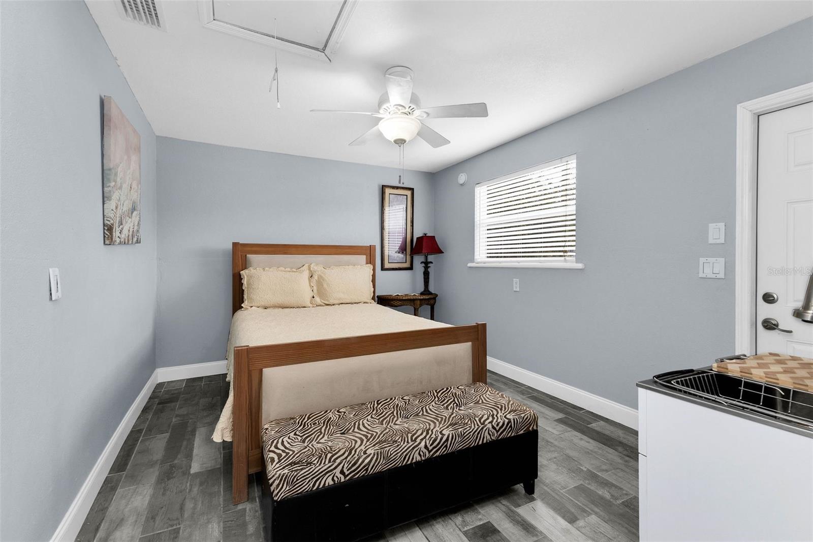 BAY SHORES - Residential