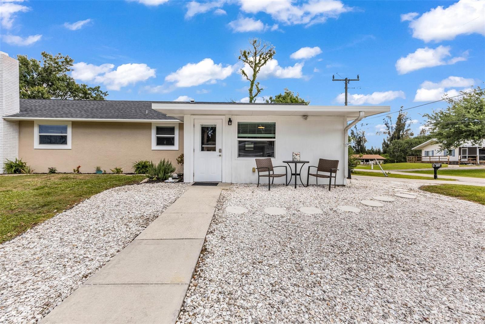 BAY SHORES - Residential