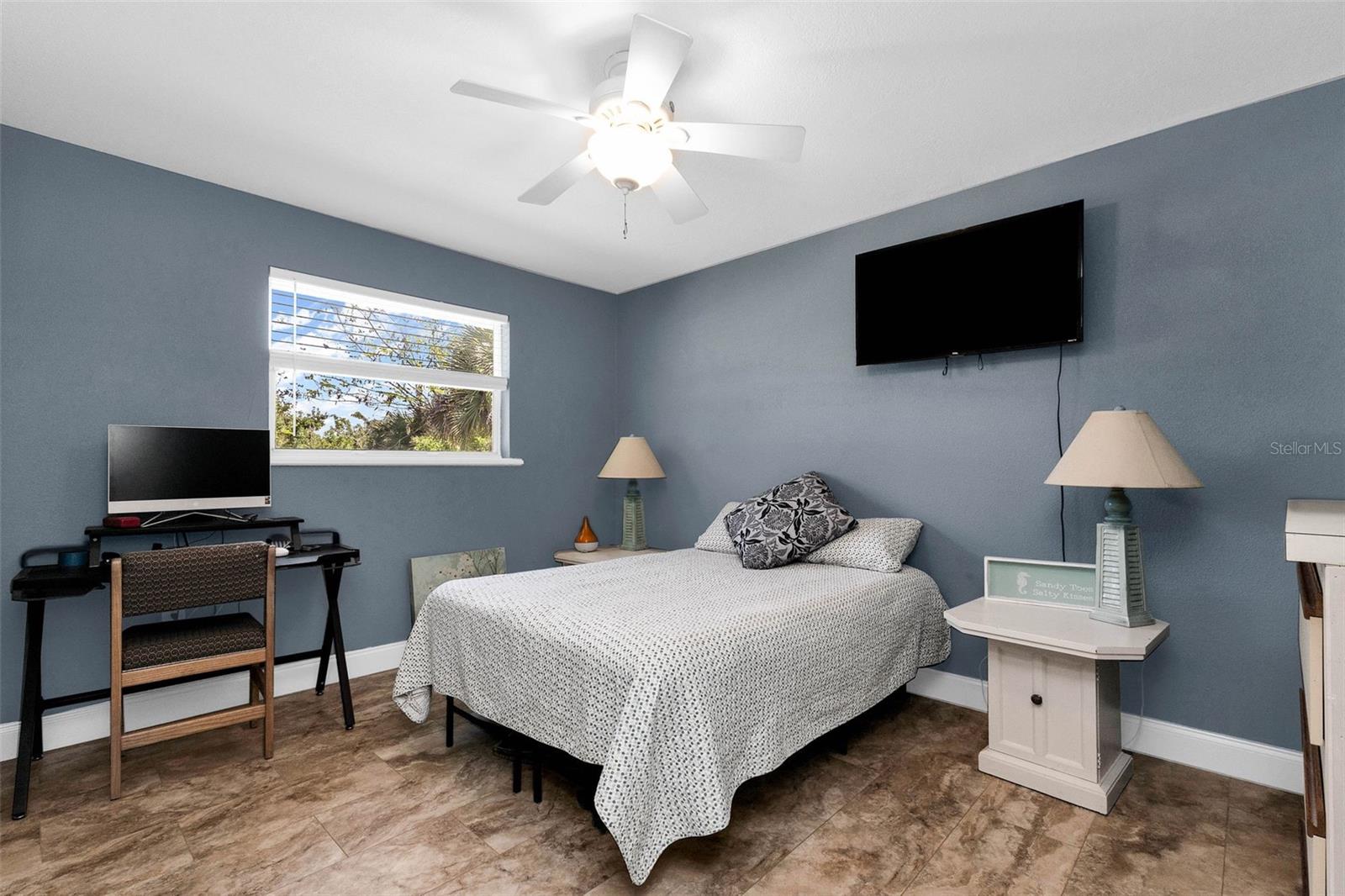 BAY SHORES - Residential