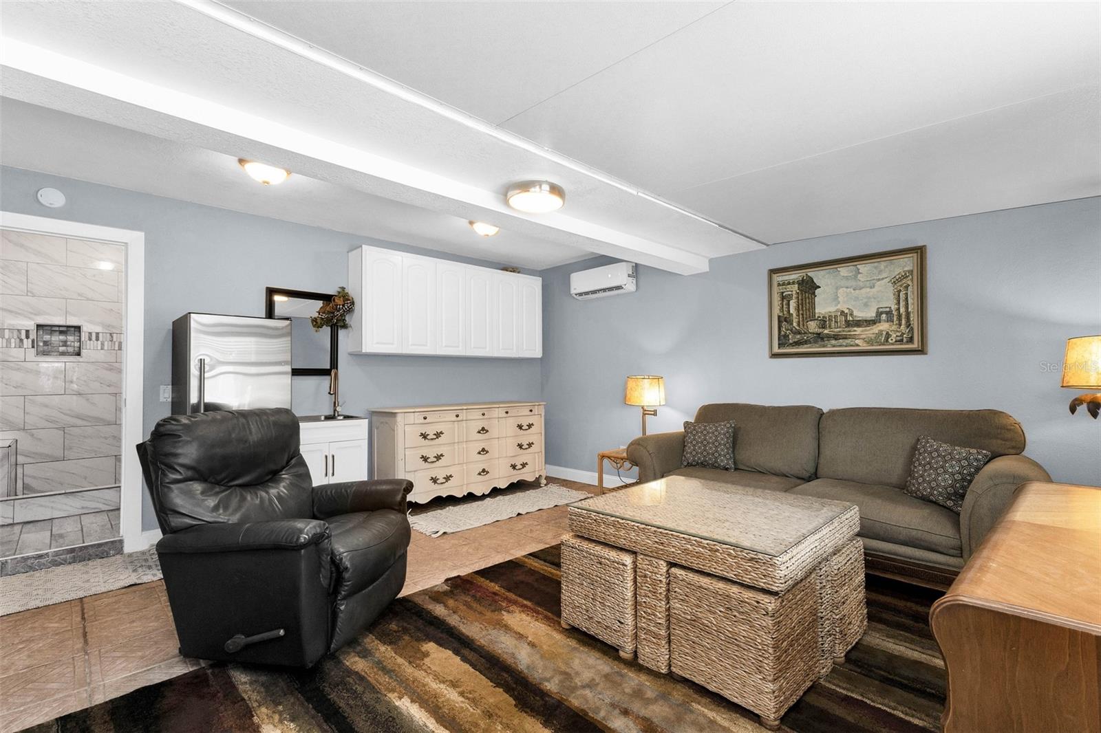 BAY SHORES - Residential