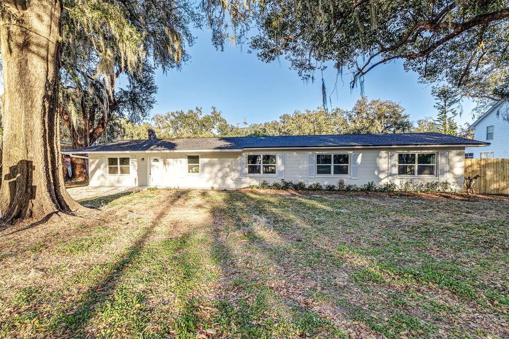 Photo of 1010 S 1st Avenue, Bartow, FL 33830 (MLS # L4956815)