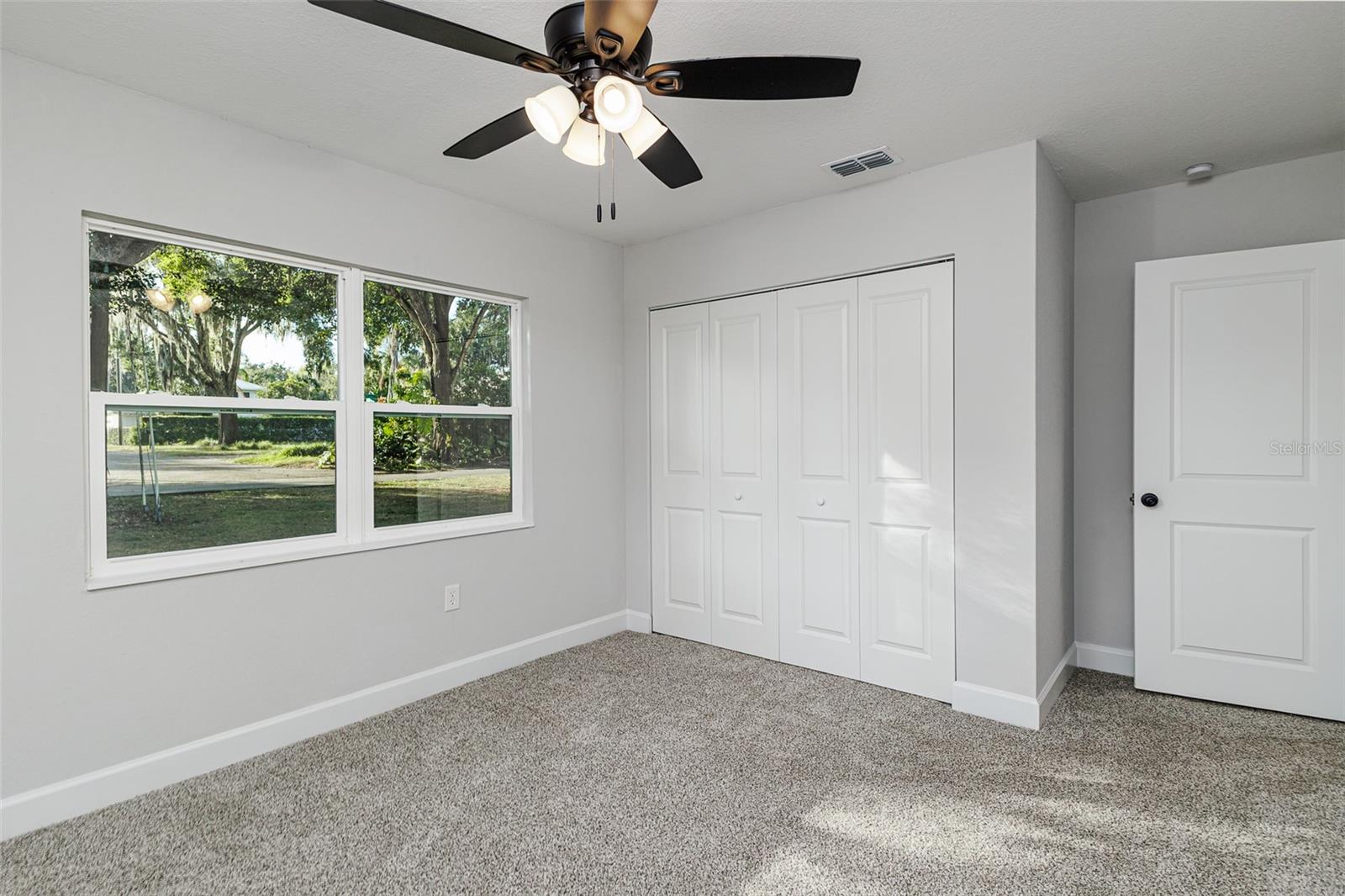 HACKLAKE - Residential