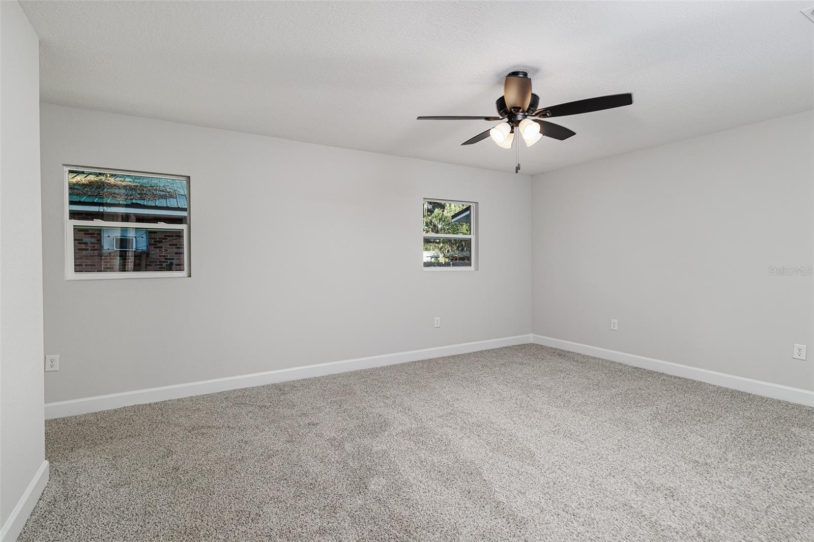 HACKLAKE - Residential