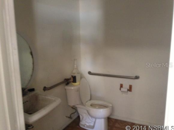 Park Center 02 - Commercial Lease