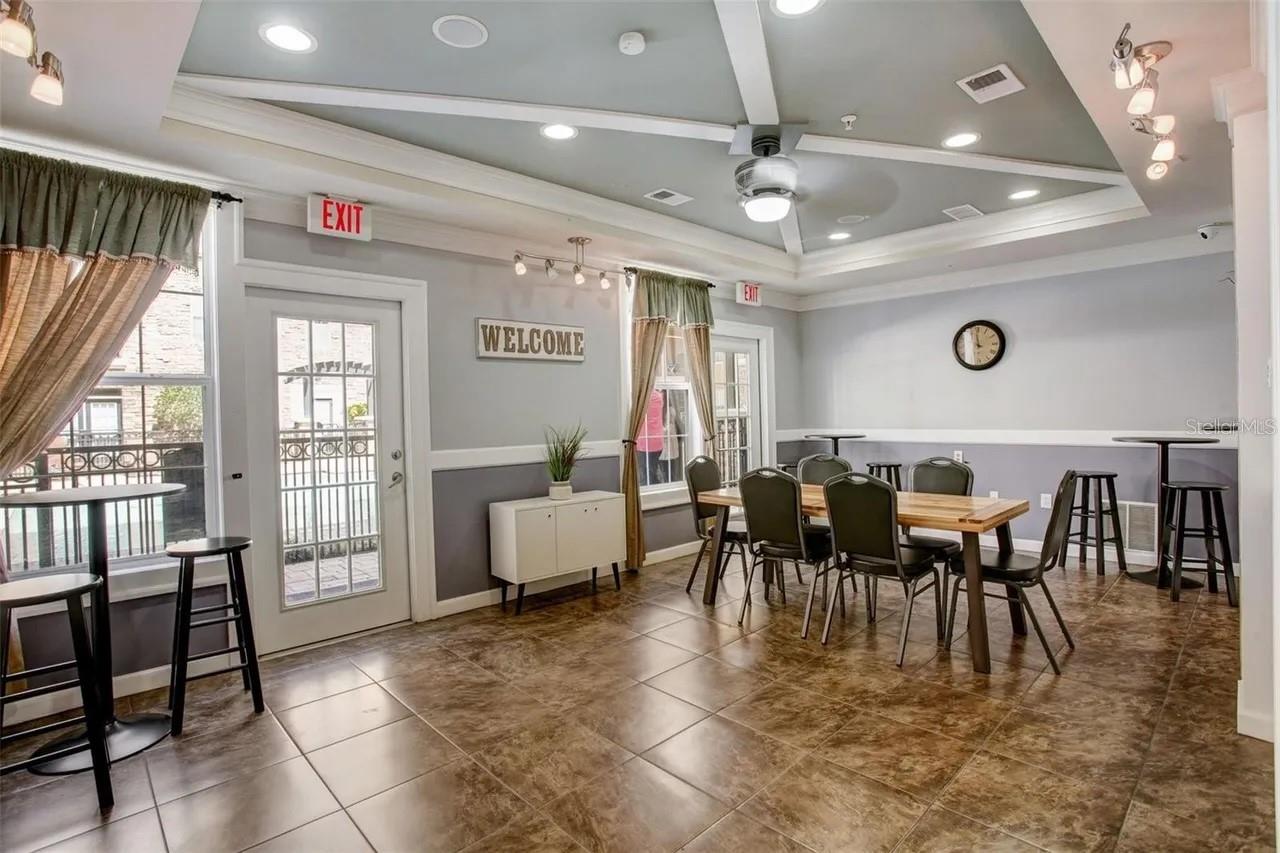 VILLA SONOMA AT INTERNATIONAL PLAZA CONDO - Residential Lease