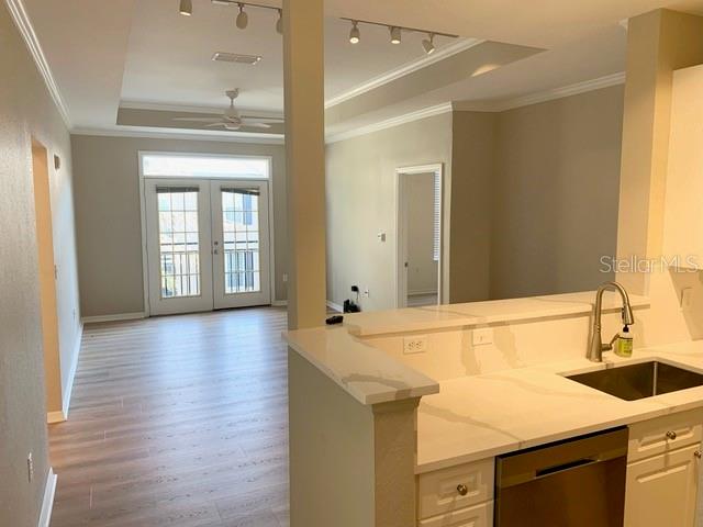 VILLA SONOMA AT INTERNATIONAL PLAZA CONDO - Residential Lease