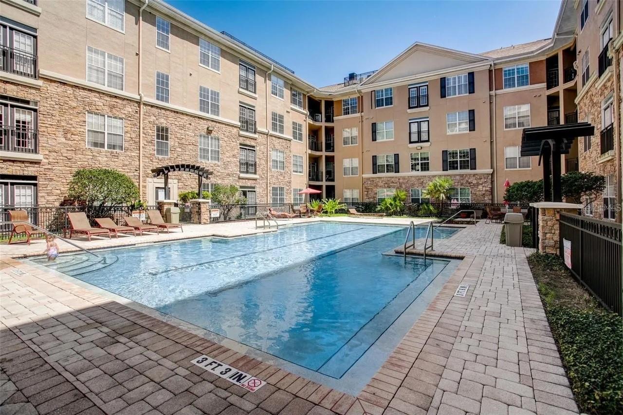 VILLA SONOMA AT INTERNATIONAL PLAZA CONDO - Residential Lease