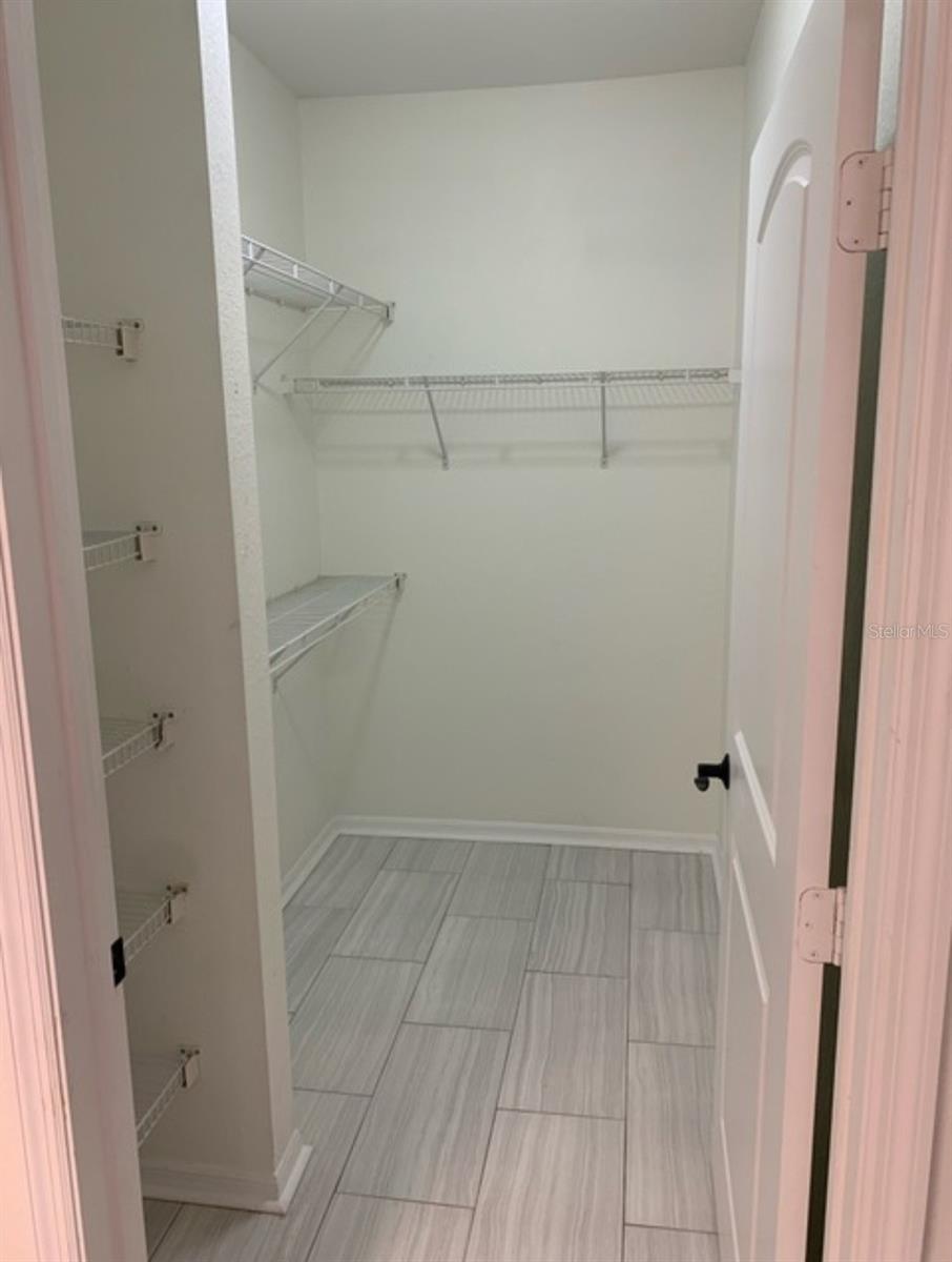 VILLA SONOMA AT INTERNATIONAL PLAZA CONDO - Residential Lease