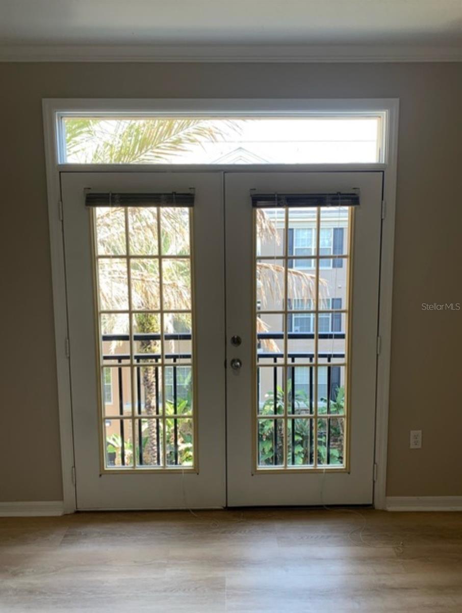 VILLA SONOMA AT INTERNATIONAL PLAZA CONDO - Residential Lease