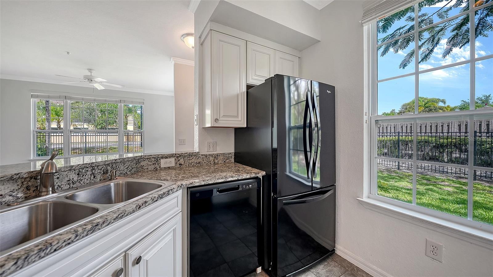 ADMIRALS WALK - Residential