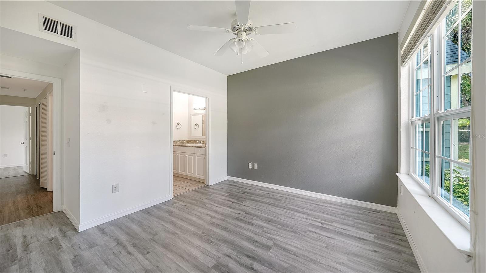 ADMIRALS WALK - Residential