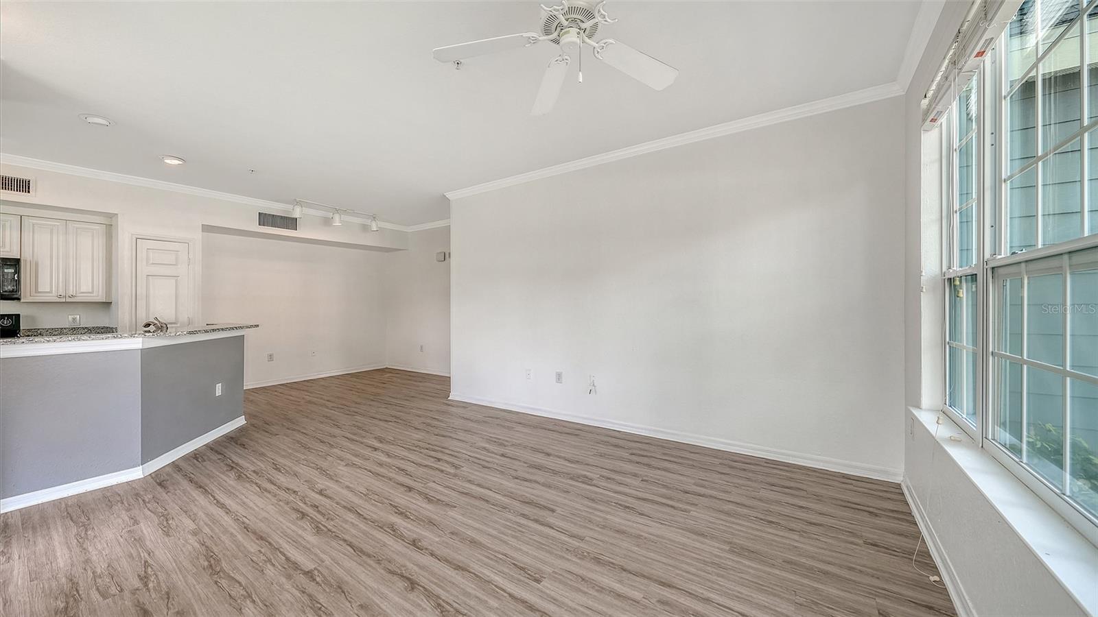 ADMIRALS WALK - Residential