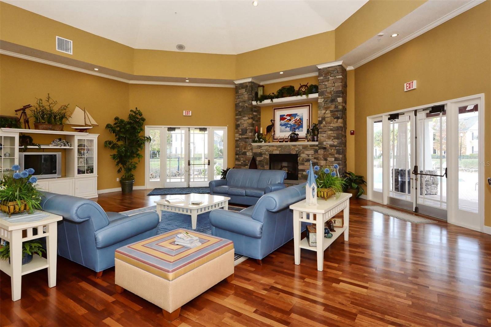 ADMIRALS WALK - Residential