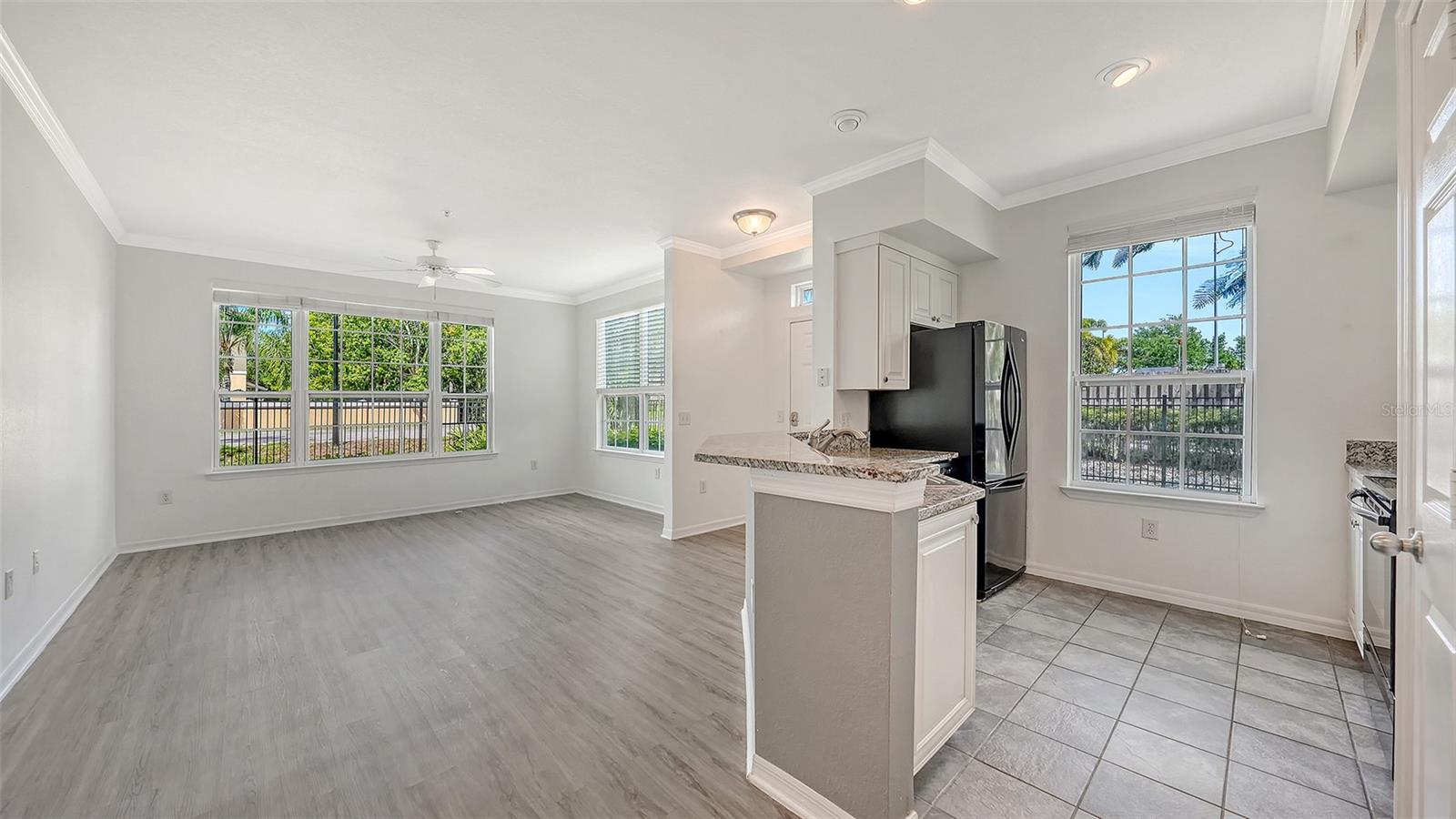 ADMIRALS WALK - Residential