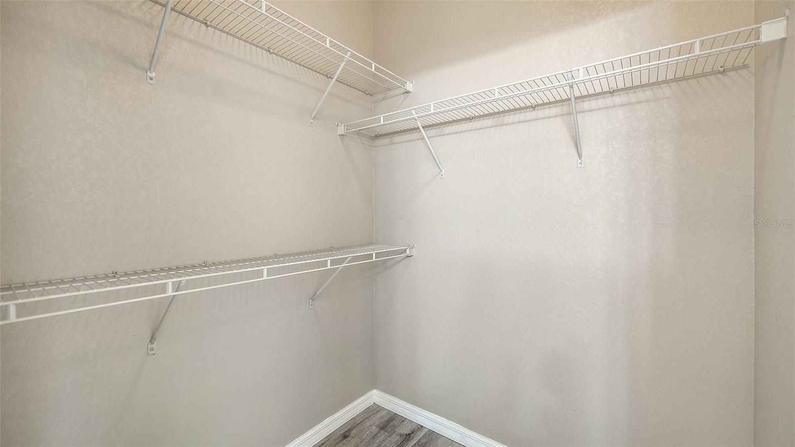 ADMIRALS WALK - Residential