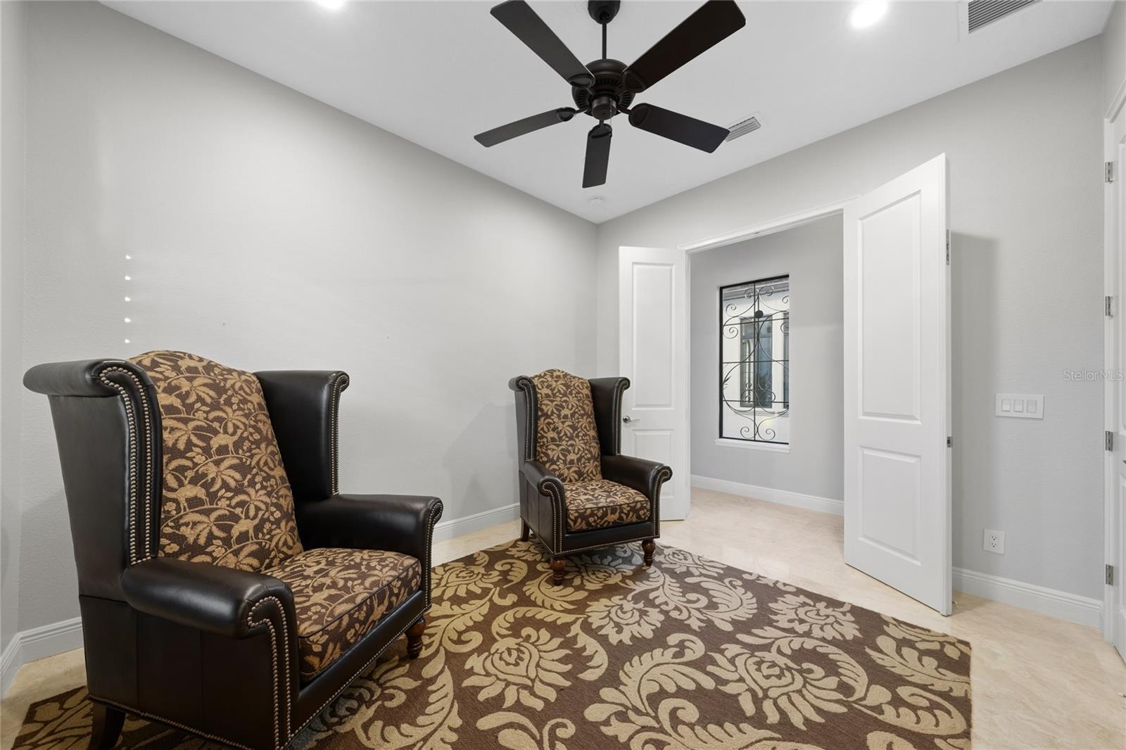 WATERSTONE - Residential