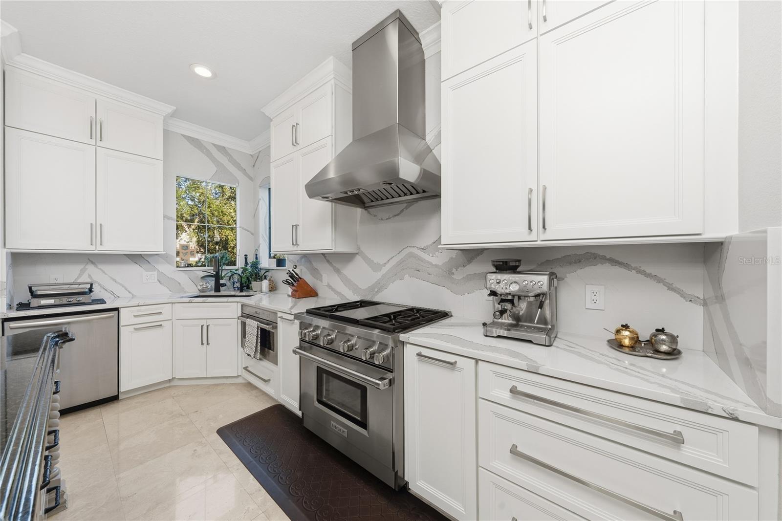 WATERSTONE - Residential